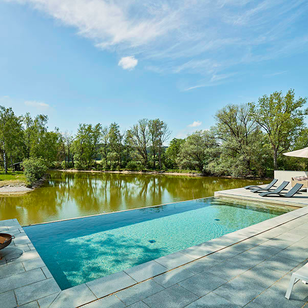 piscine à débordement par Thamm Schwimmbadtechnik